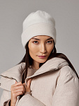 Шапка двойная с пухом енота