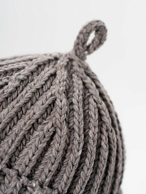 Шапка докерка с отворотом из шерсти мериноса