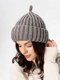 Шапка докерка с отворотом из шерсти мериноса