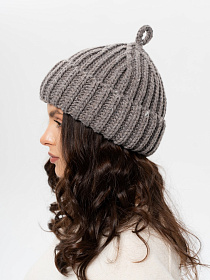 Шапка докерка с отворотом из шерсти мериноса