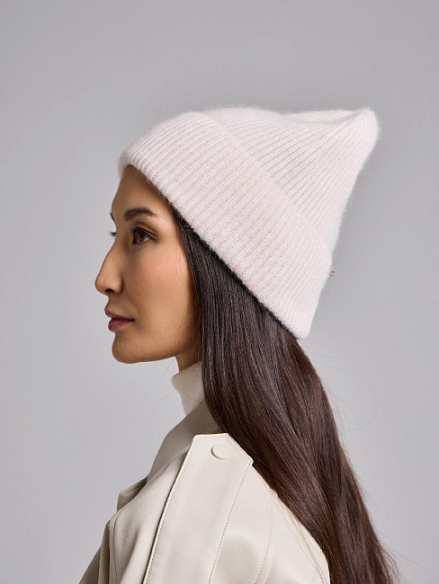 Шапка двойная с пухом енота PR 25009